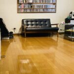 録音スタジオと音楽教室のフローリングのワックスがけ
