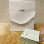 ドラムレッスンにて生徒さんからプレゼントのプラダのチョコレート