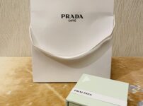 ドラムレッスンにて生徒さんからプレゼントのプラダのチョコレート